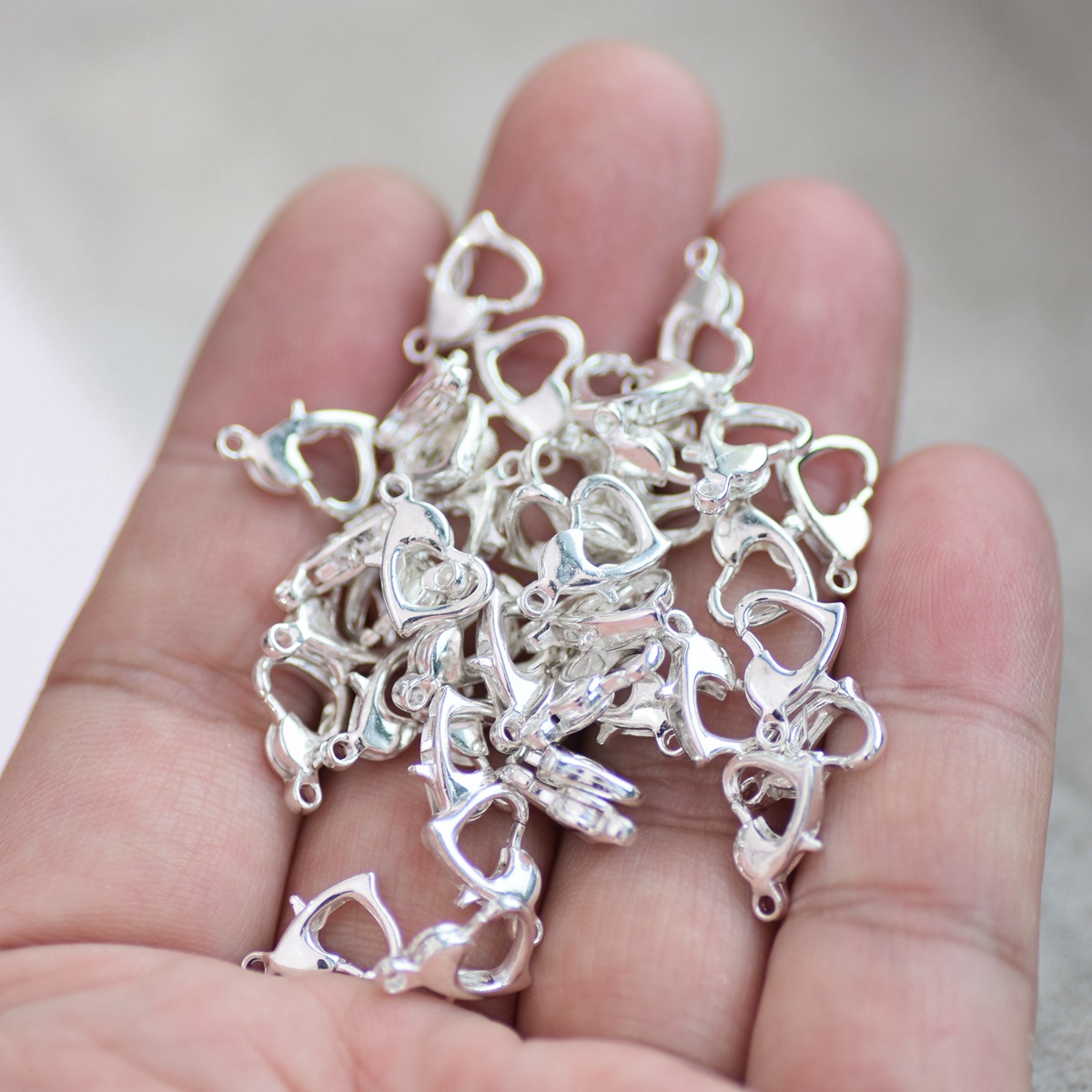 30pcs 12x8mm 골드/실버/청동 색 금속 심장  - Lobster Clasp Silver 리뷰 및 가격